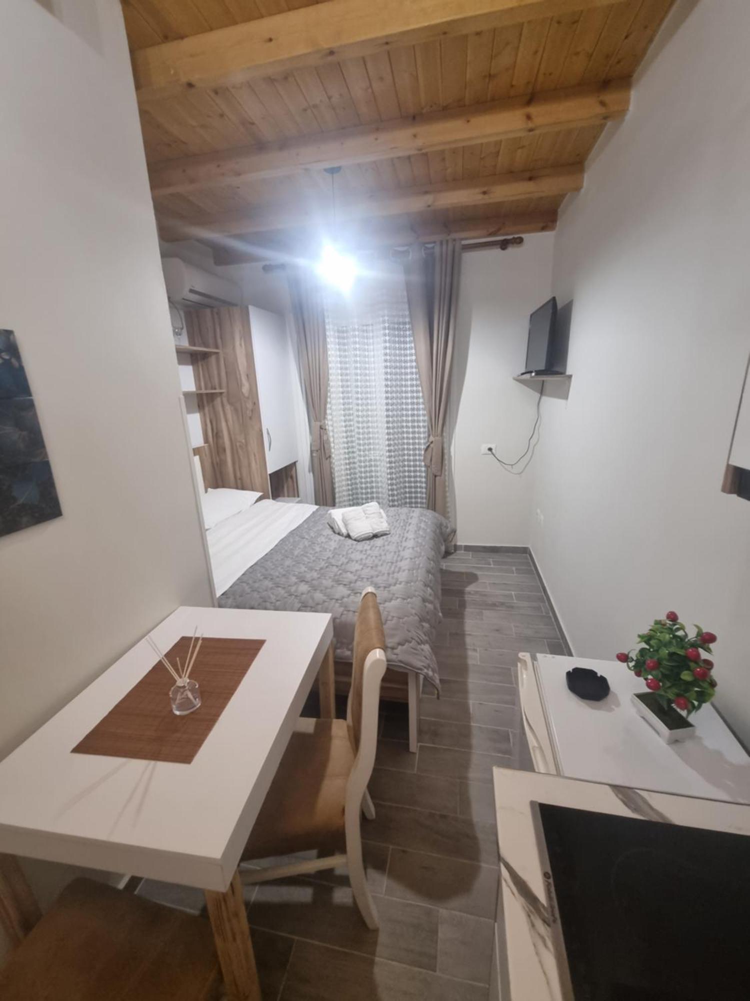 Vila Soleil Vlorë Exterior foto